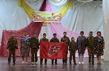 Школьная жизнь - Юнармейцы чествуют родителей участников СВО