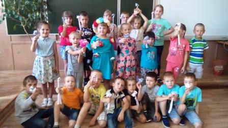Летние каникулы 2018-2019 учебный год - "День цветов» в лагере