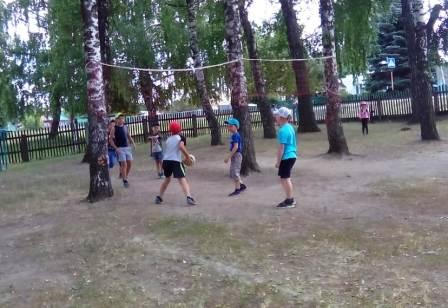 Летние каникулы 2018-2019 учебный год - "День цветов» в лагере