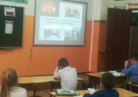 2019-2020 уч.год - Мероприятие в 1а «Крымская весна»