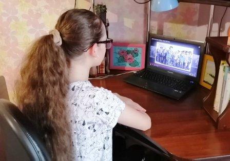 80-летие Победы - Просмотр фильмов о ВОВ в 5б классе