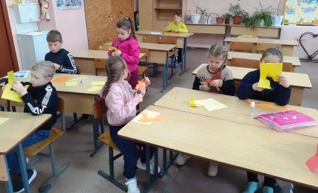 Осенние - «Осенний коллаж» 1б класса