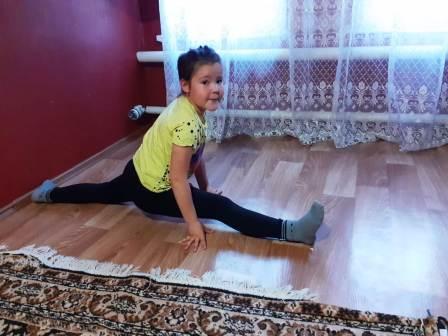 Физкультура и спорт - 1б класс готовится к ГТО