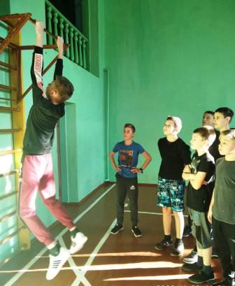 Физкультура и спорт - 6 классы сдают нормативы гто