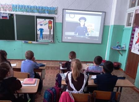 Безопасность движения - Урок безопасности во 2а классе