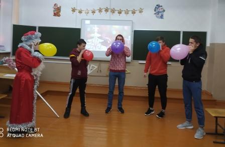Зимние - Новогодняя дискотека в 11 классе