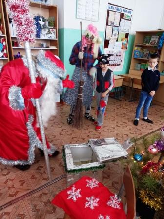 Зимние - "Новый год у ворот» 2а класса