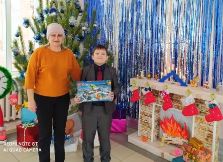 Школьная жизнь - Конкурс на лучшую новогоднюю поделку