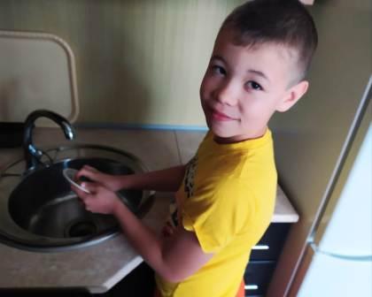 Зимние - Ребята 2б класса помогают родителям