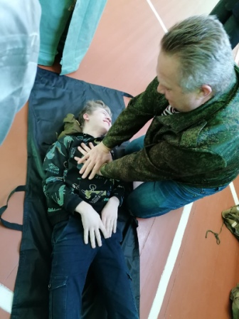 Семинары, уроки, мероприятия,.. - На уроке ОБЖ в 8б классе