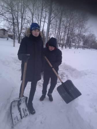 Школьная жизнь - Трудовой десант волонтеров 8а класса
