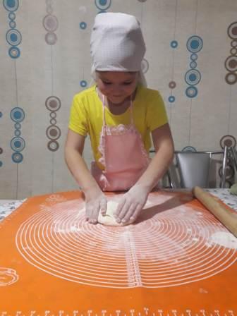 Школьная жизнь - Акция «Завтрак для любимых» в 1б классе