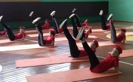 Физкультура и спорт - "В здоровом теле-здоровый дух", такой девиз юнармейцев 4б класса