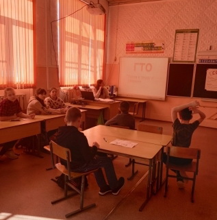 Весенние - "Урок ГТО» в школьном лагере «Улыбка»