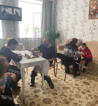 Школьная жизнь - Юнармейцы 10 класса приняли участие в акции «Связь поколений» Всероссийского проекта «Волонтеры Победы»