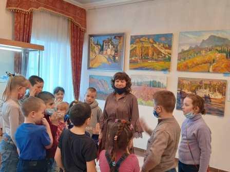 Интересно! - Экскурсия 2а класса в Пензенскую картинную галерею имени К.А. Савицкого