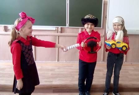 Безопасность движения - "Дорожные правила  все знать должны!» -внеклассное мероприятие во 2б классе