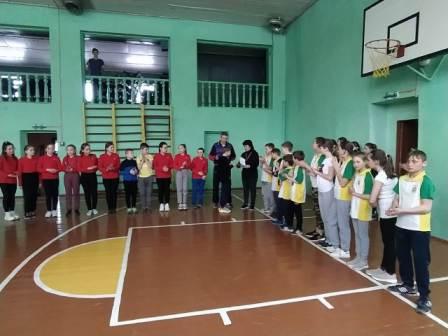 Физкультура и спорт - Соревнования по пионерболу