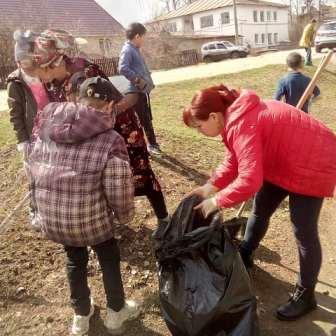 Школьная жизнь - "Санитарная пятница» по благоустройству города