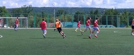 Физкультура и спорт - Товарищеский матч по футболу , посвященный Дню России
