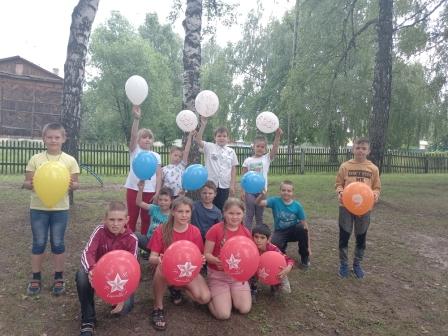 Летние - "День цветов» в лагере