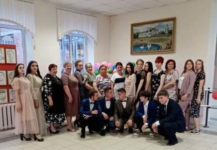 Выпуск-2021 - Выпускники 9-х и 11-го классов 2021 года