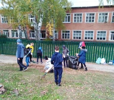 Школьная жизнь - Субботник в 6 классе
