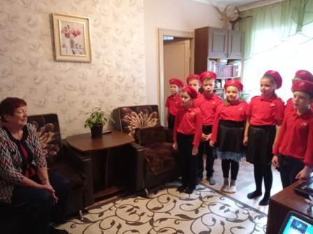 Школьная жизнь - "С днем учителя!"-поздравление ветеранов педагогического труда