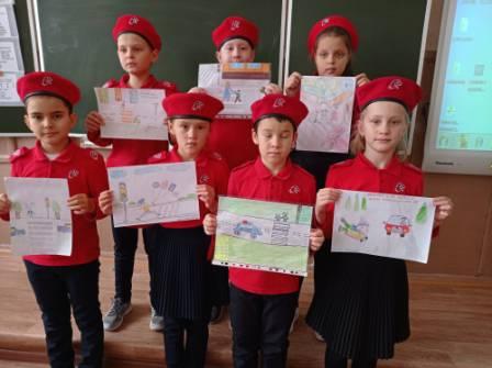 Безопасность на дороге - "Дорога без опасности". Юнармейцы 3б класса рассказали о безопасном поведении на дорогах.