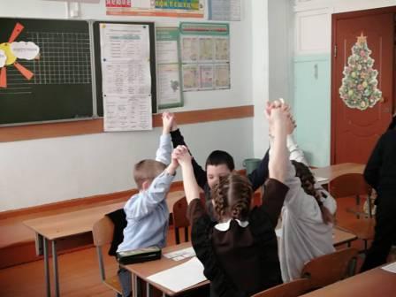 Методические материалы - Международный день борьбы против коррупции-"Своего «спасибо» не жалей, а чужого не жди"-классный час в 4а классе