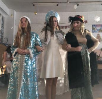 Зимние - Новогоднее представление в 8а классе