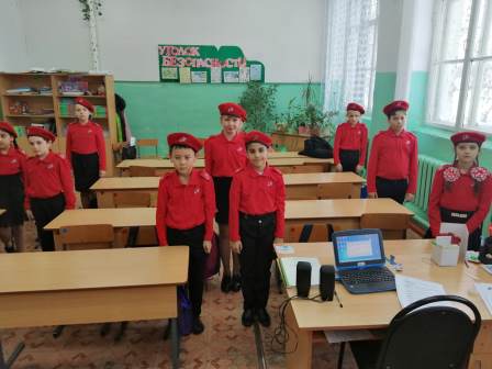 Школьная жизнь - Посвящение учащихся 3а класса в ряды Юнармии