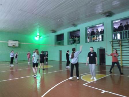 Физкультура и спорт - Товарищеская встреча по волейболу