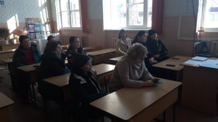 Месяц безопасности - "Безопасность детей на весенних каникулах"-родительское собрание во 2б классе