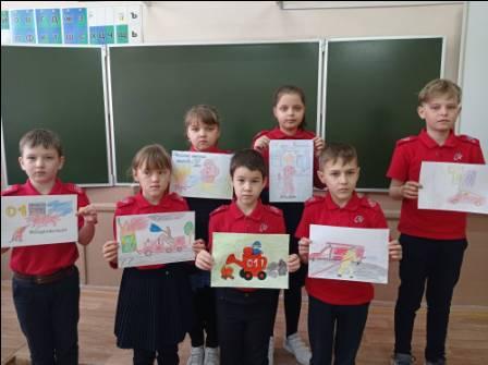 Профориентация - Юнармейцы 3б класса поздравляют с праздником пожарной службы сотрудников МЧС
