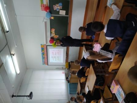 Безопасность на дороге - Неделя безопасности в 1а классе.Встреча с инспектором ГИБДД