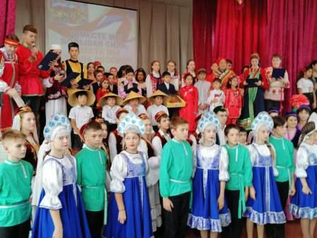 Школьная жизнь - Районный фестиваль  «Мы вместе, мы едины»