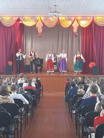 Интересно! - "Культурная суббота» - выступление творческих коллективов г. Пензы в МБОУ СОШ г. Сурска