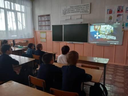 Интересно! - "За Россию, за народ!"- мероприятие в 5б классе