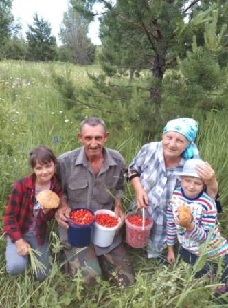 Интересно! - Всероссийская акция » Семейный завтрак на траве с Родителями Первых!