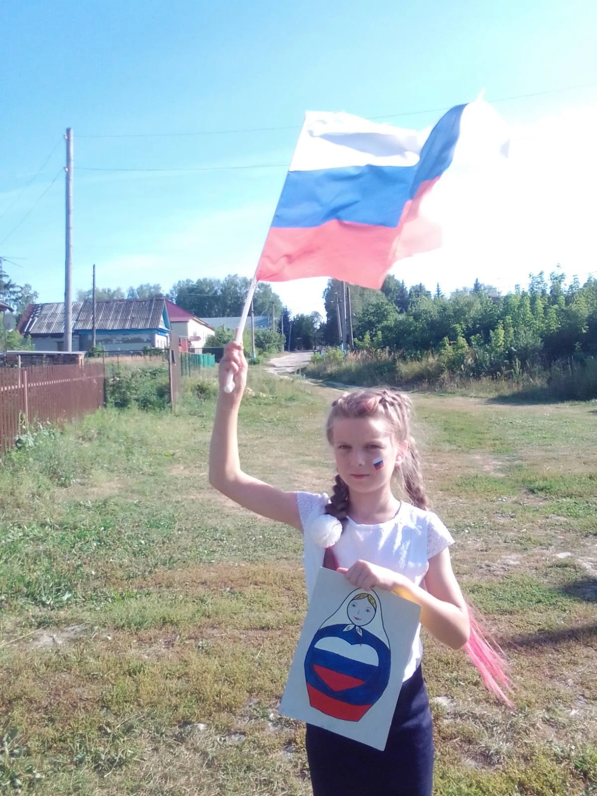 Школьная жизнь - Всероссийская патриотическая акция «Триколор страны большой»