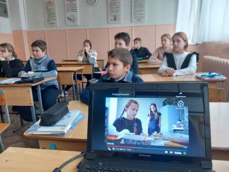 Школьная жизнь - Киноуроки в школе