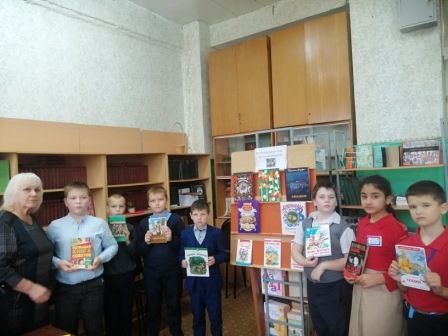 Школьная жизнь - Акция «Подари книгу»